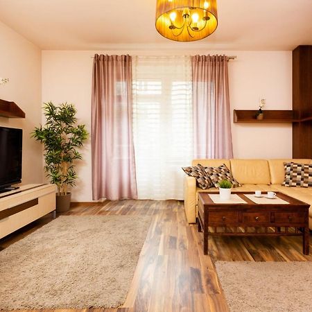 Apartments Warsaw Hoża by Renters Zewnętrze zdjęcie